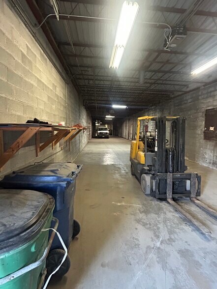 More Photos Of 60 Dingens St, Buffalo Light Distribution For Lease