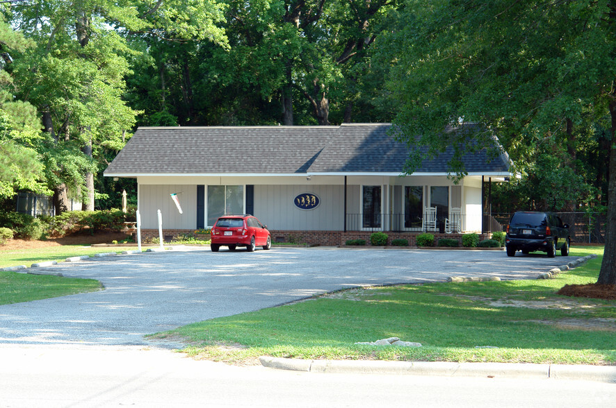 Primary Photo Of 705 Jefferson St, Whiteville Medical For Lease