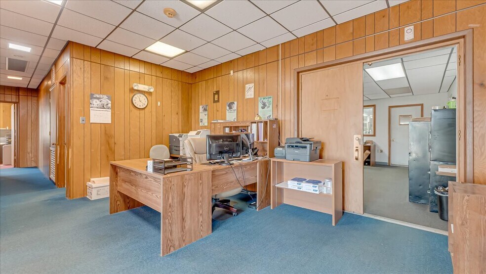 More Photos Of 201 Alpha Rd, Wind Gap Warehouse For Sale