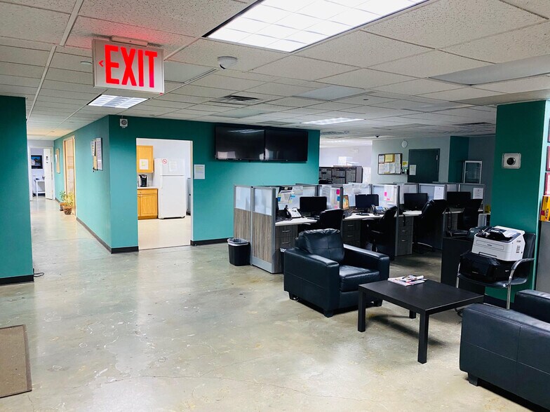 More Photos Of 38-17 Crescent St, Long Island City Warehouse For Lease