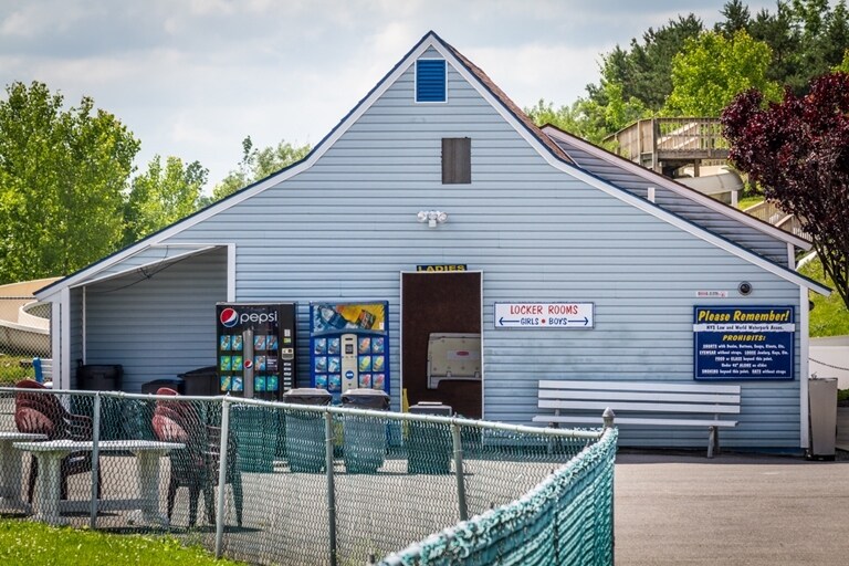 More Photos Of 21 Wilcox Rd, Fulton Amusement Park For Sale