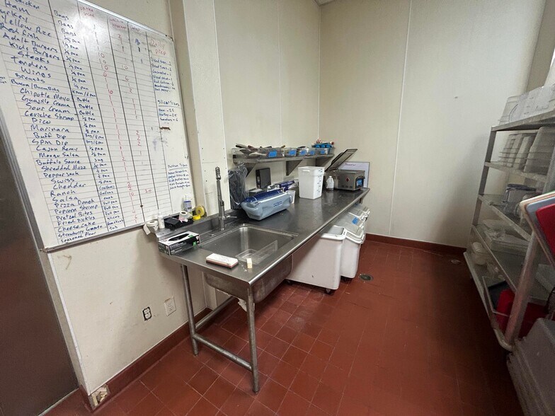 More Photos Of 4201 Indian Bayou Trl, Destin Hotel For Lease