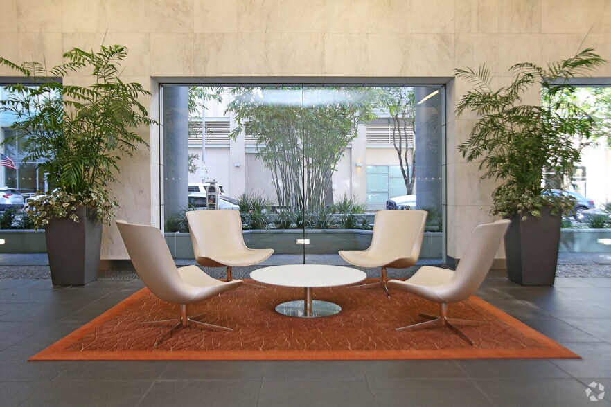 More Photos Of 1301 Fannin St, Houston Office For Sale