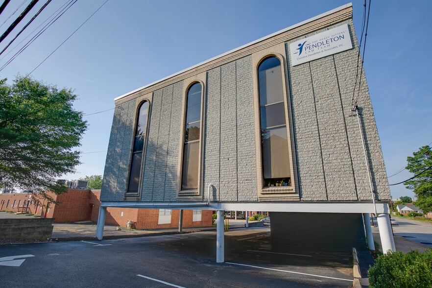 More Photos Of 1506 Staples Mill Rd, Richmond Office For Sale