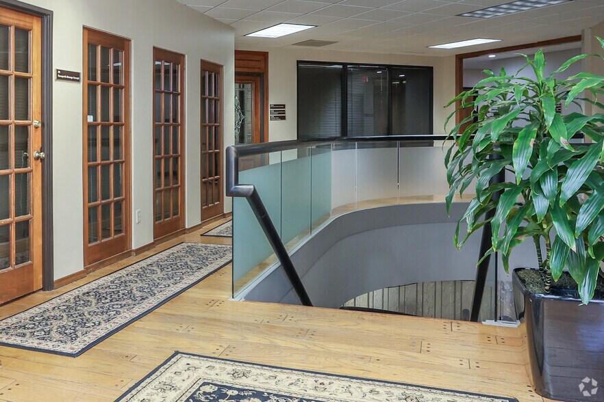 More Photos Of 2301 Ohio Dr, Plano Office For Lease
