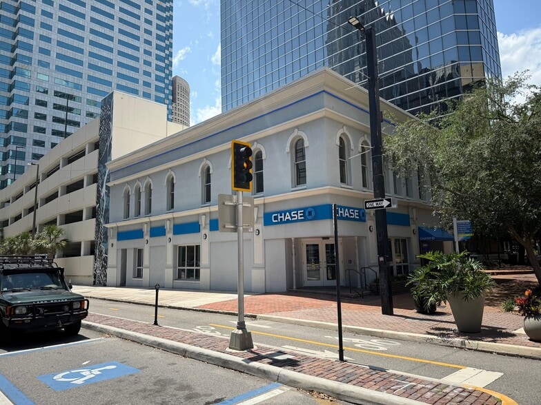 More Photos Of 300 N Franklin St, Tampa Office For Sale