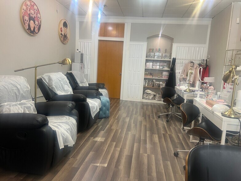 More Photos Of 224-236 Harvard St, Brookline Storefront For Lease