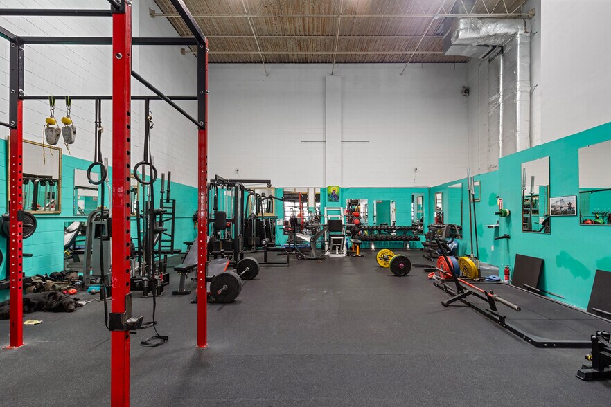 More Photos Of 2614 W Cary St, Richmond Freestanding For Sale