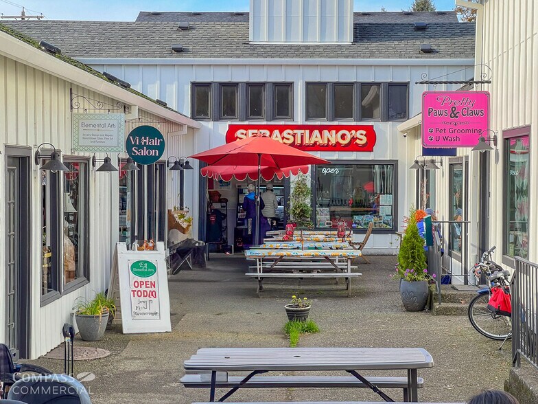 More Photos Of 8235 SE 13th Ave, Portland Storefront For Sale