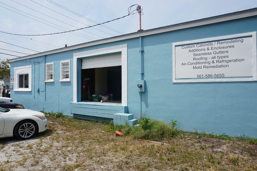 More Photos Of 1110 2nd Ave S, Lake Worth Warehouse For Lease