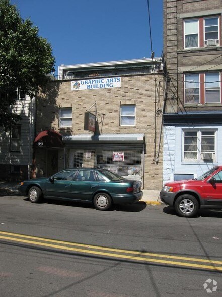 More Photos Of 69 Jackson St, Newark Storefront Retail Residential For Lease
