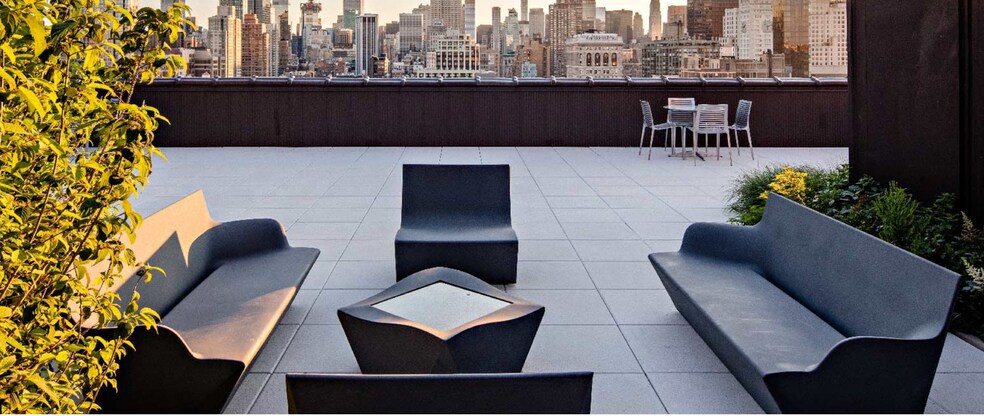 More Photos Of 114-116 Fifth Ave, New York Office For Lease