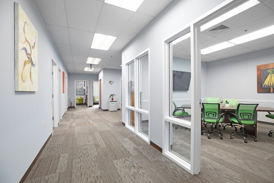 More Photos Of 2050 Gordon W Shelton Blvd, Fredericksburg Office For Lease