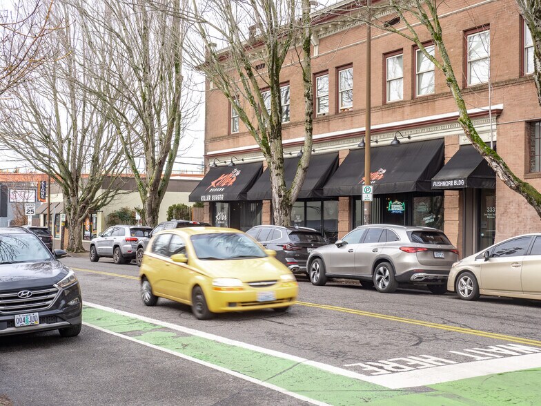 More Photos Of 317 NE Sacramento St, Portland Office For Sale