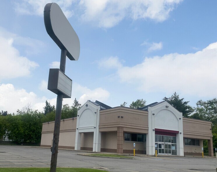 More Photos Of 2616 Brewerton Rd, Mattydale Drugstore For Sale