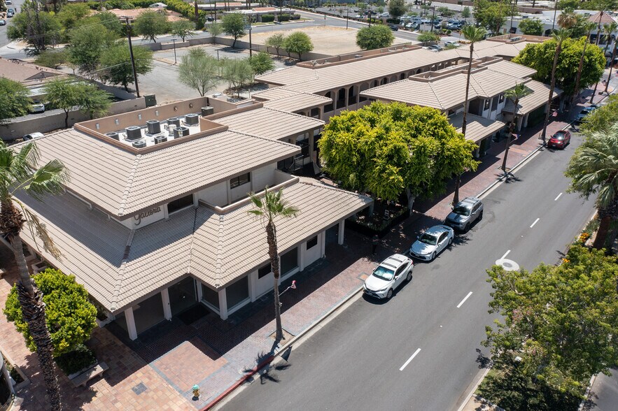 More Photos Of 73111 El Paseo Dr, Palm Desert Storefront Retail Office For Lease