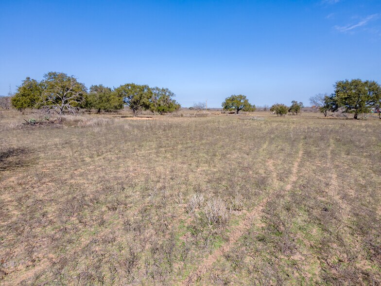 More Photos Of 0 I-35, Devine Land For Sale