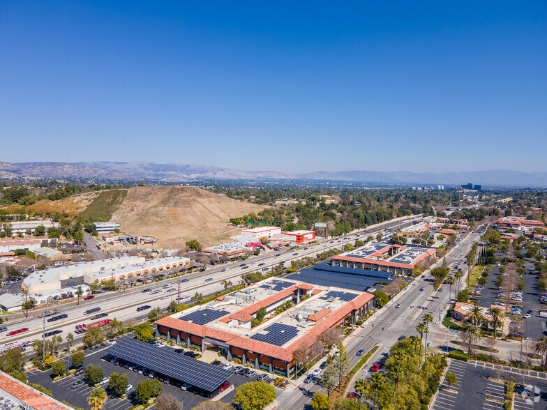 More Photos Of 23901 Calabasas Rd, Calabasas Office For Lease