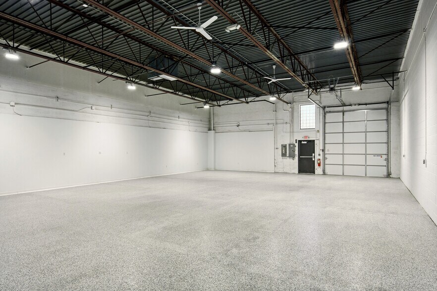 More Photos Of 11887-11897 Belden Ct, Livonia Warehouse For Lease