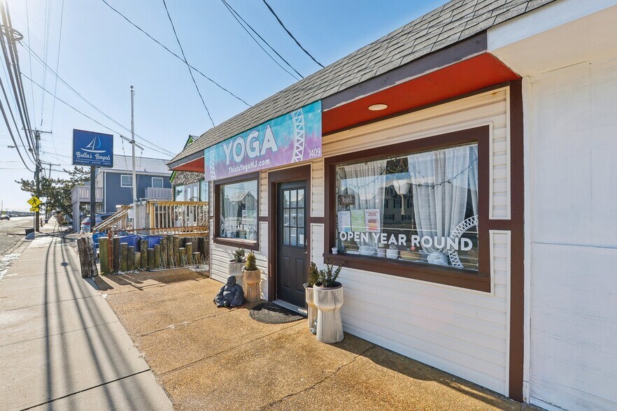 More Photos Of 1409 NW Central Ave, Seaside Park Freestanding For Sale