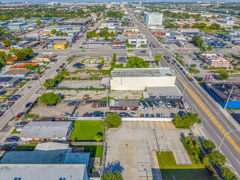 More Photos Of 2548 NW 36th St, Miami Auto Dealership For Lease