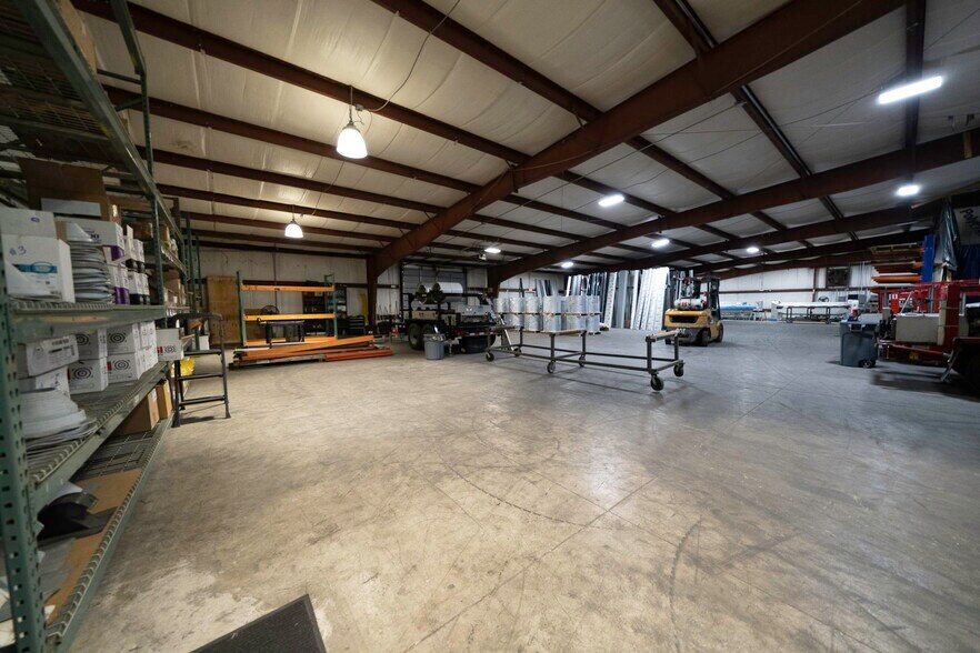 More Photos Of 25451 Fortran Dr, Punta Gorda Warehouse For Sale