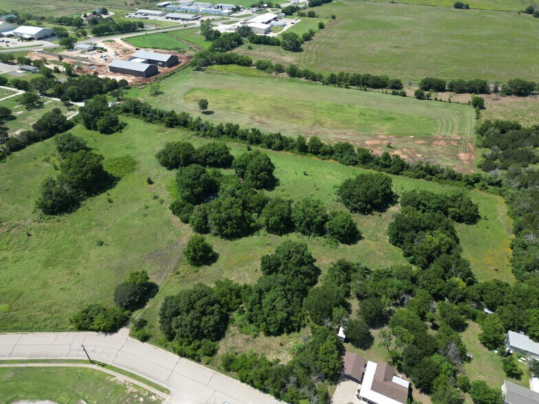 More Photos Of 511 E Moore St, Granbury Land For Sale