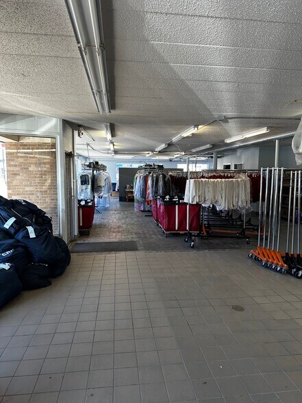 More Photos Of 620 Cass St, La Crosse Storefront Retail Office For Lease