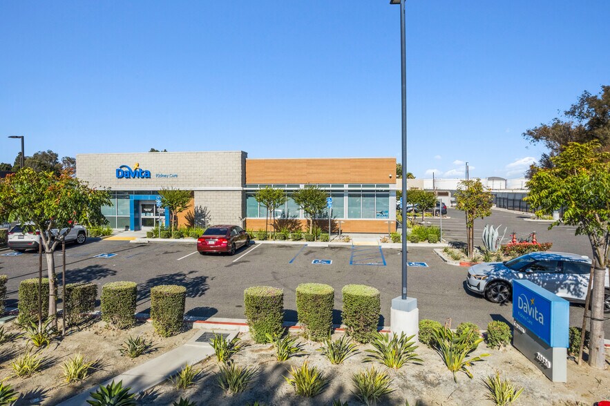More Photos Of 20930 Chico St, Carson Freestanding For Sale