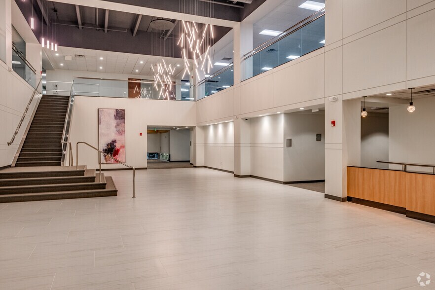 More Photos Of 327 Inverness Dr S, Englewood Office Residential For Lease