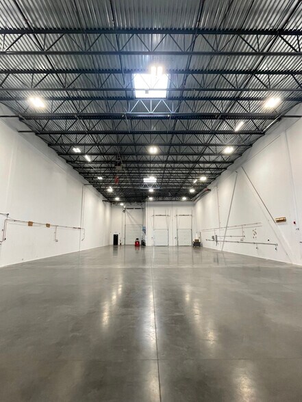 More Photos Of 27426 60th Av, Langley Twp Warehouse For Lease