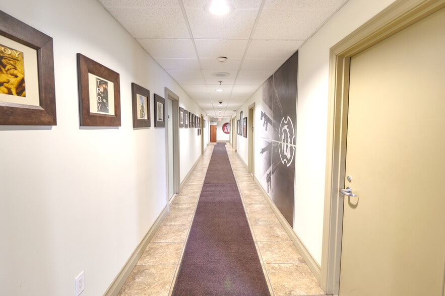 More Photos Of 151 Capital Dr, West Springfield Warehouse For Lease