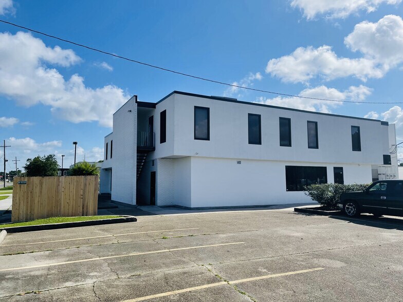 More Photos Of 3505 Behrman Pl, New Orleans Office For Sale