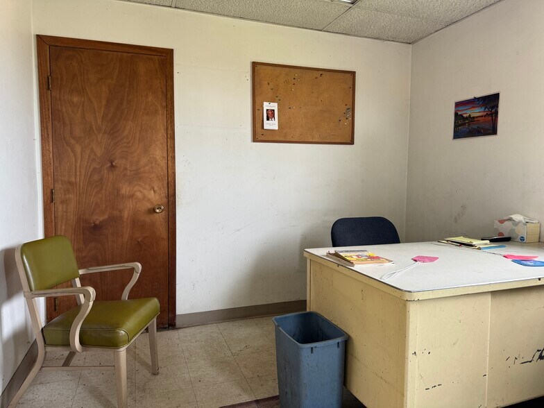 More Photos Of 1011 Stoakes Ave, Sioux Falls Industrial For Lease