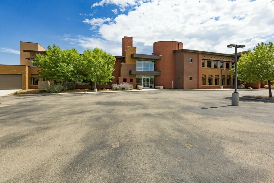 More Photos Of 10000 E University Dr, Prescott Valley Office For Sale
