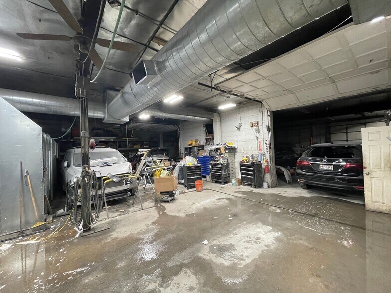 More Photos Of 3525 N Harlem Ave, Chicago General Retail For Sale