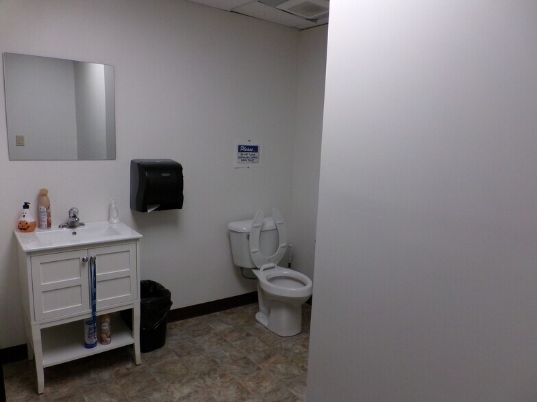 More Photos Of 401 Gilford Ave, Gilford Office For Lease