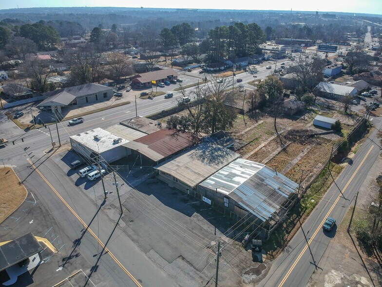 More Photos Of 1907 24th St, Northport Office For Sale