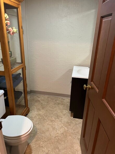 More Photos Of 4920 Reed Rd, Columbus Loft Creative Space For Lease