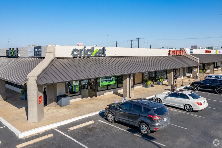 More Photos Of 801 William Cannon Dr E, Austin Unknown For Lease