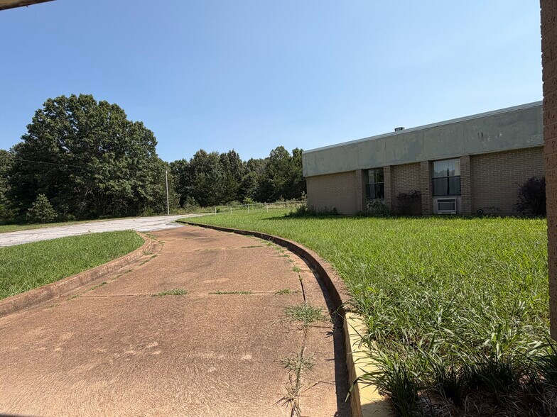 More Photos Of 10A Highway 289, Horseshoe Bend Skilled Nursing Facility For Sale