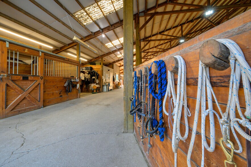 More Photos Of 5228 Gardner Ln, Florence Horse Stables For Sale