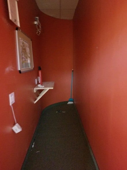 More Photos Of 25 Easy St, Carefree Office For Lease