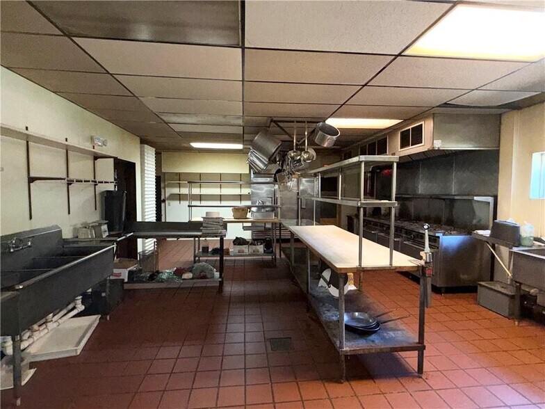 More Photos Of 24 Oneida St, Oneonta Restaurant For Sale