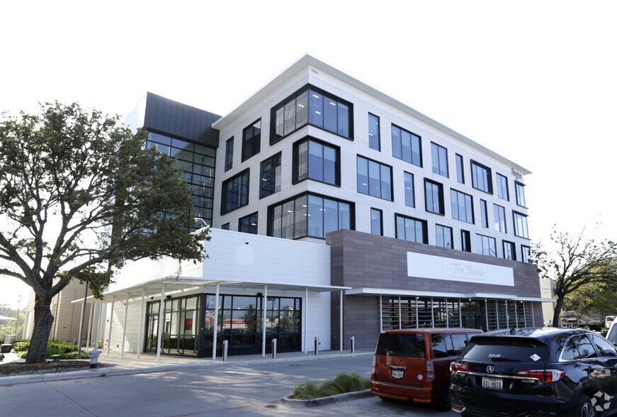 More Photos Of 1751 River Run, Fort Worth Office For Lease