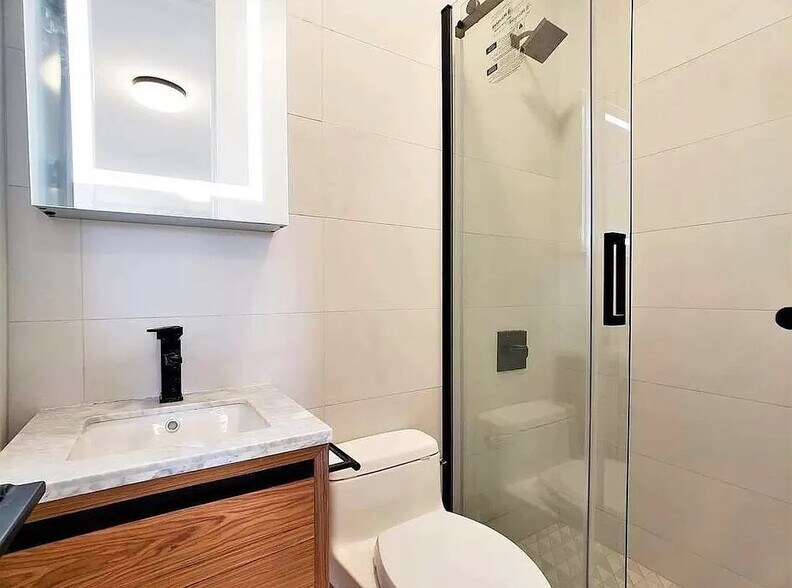 More Photos Of 750 Washington Ave, Brooklyn Apartments For Sale