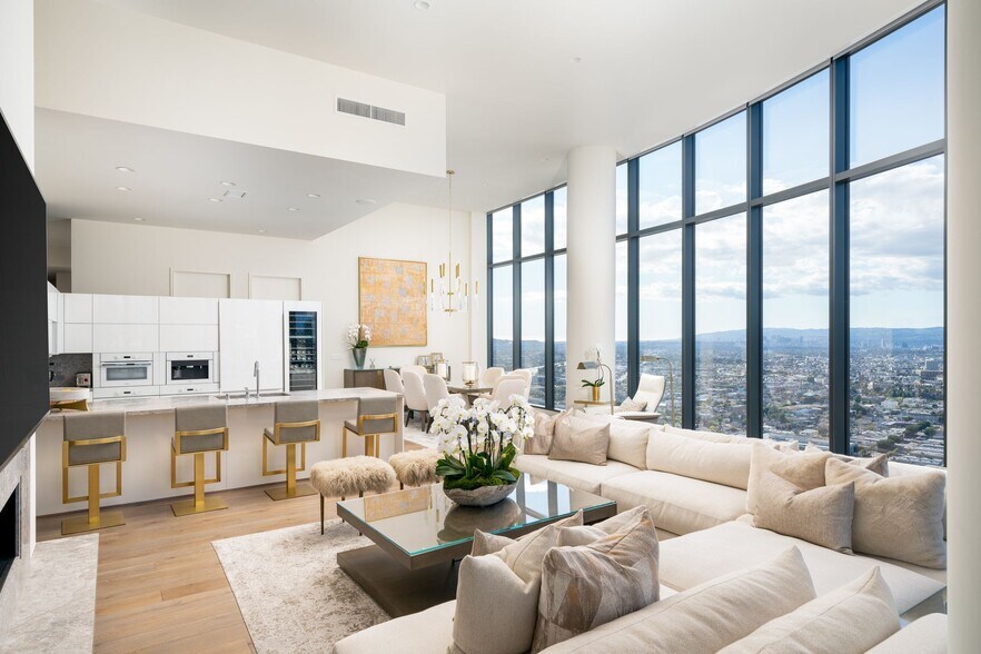 More Photos Of 1200 S Figueroa St, Los Angeles Apartments For Lease