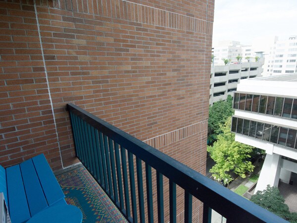 More Photos Of 225 SW Columbia St, Portland Apartments For Lease