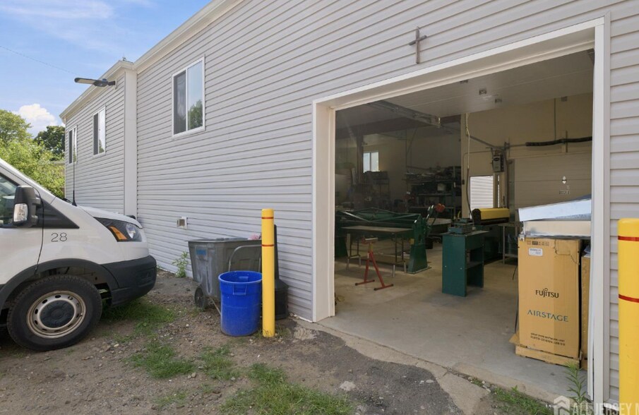 More Photos Of 46 N Main St, Milltown General Retail For Lease