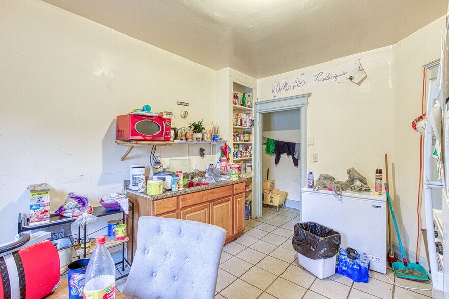 More Photos Of 423 W Grand Blvd, Detroit Apartments For Sale